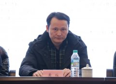 黄柱：要把食品安全放在首位 确保人民群众的饮食安全